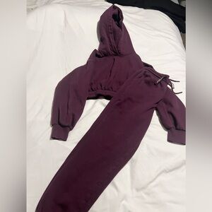 Matching Cropped Top Sweatpants Outfit